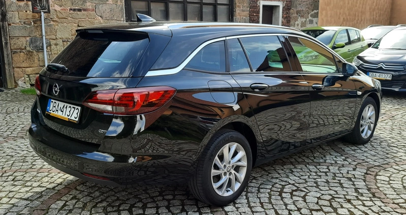 Opel Astra cena 42900 przebieg: 114000, rok produkcji 2017 z Kalety małe 407